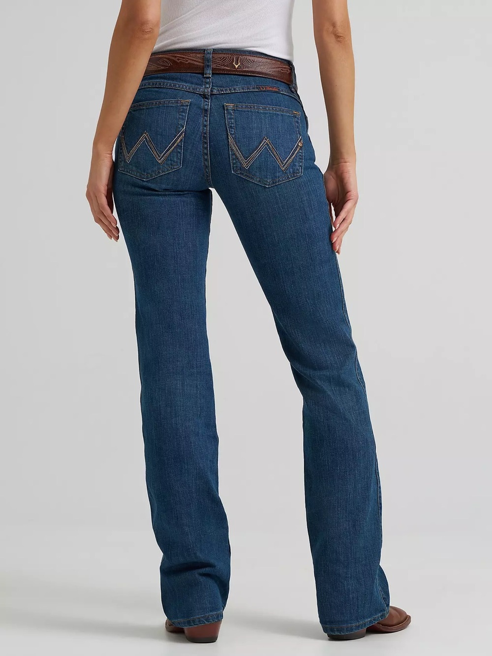 Wrangler Women’s QBaby Riding Jeans in Tuff Buck - Picture 3 of 7